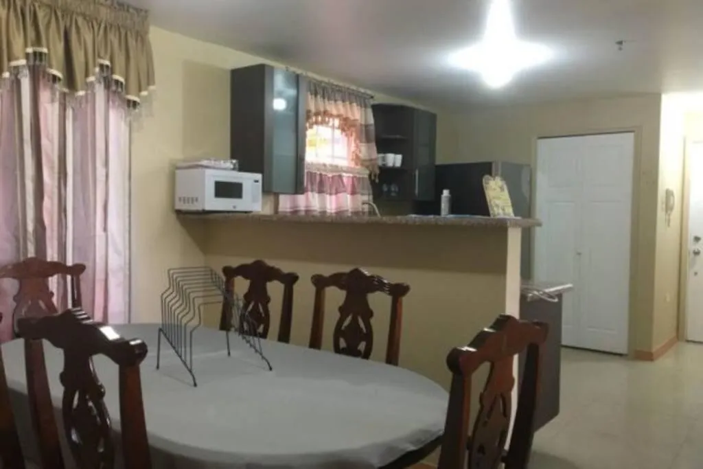 Picturesque Ocean Views, Relaxing Atmosphere, Conveniently Located Near To Everything You Need! Apartment Claxton Bay