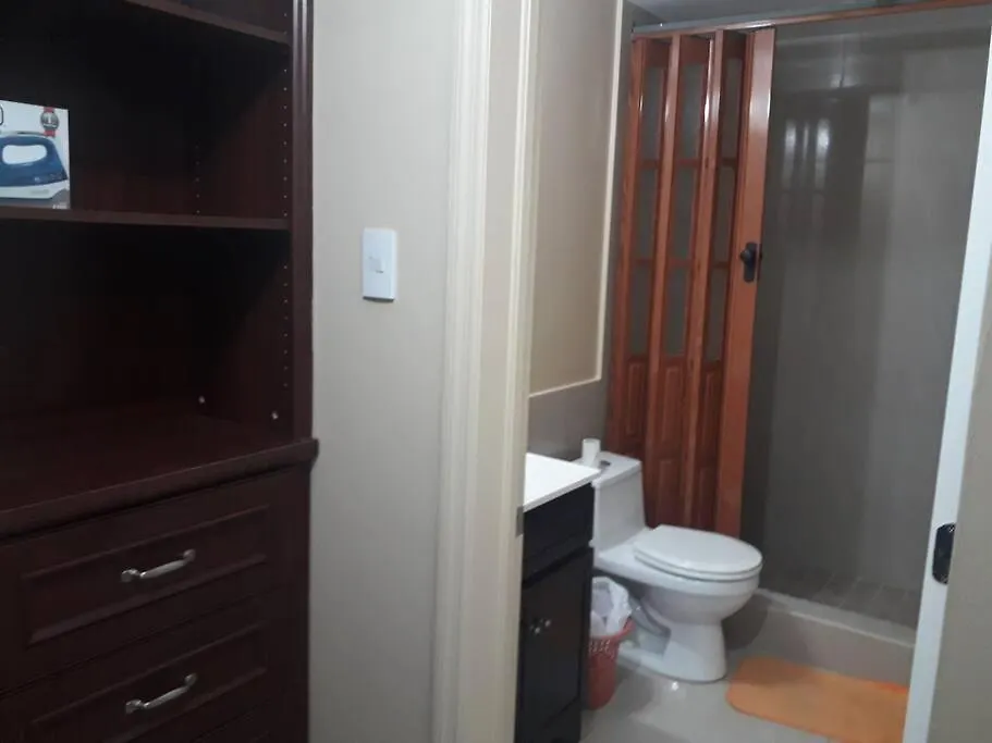 Picturesque Ocean Views, Relaxing Atmosphere, Conveniently Located Near To Everything You Need! Apartment Claxton Bay