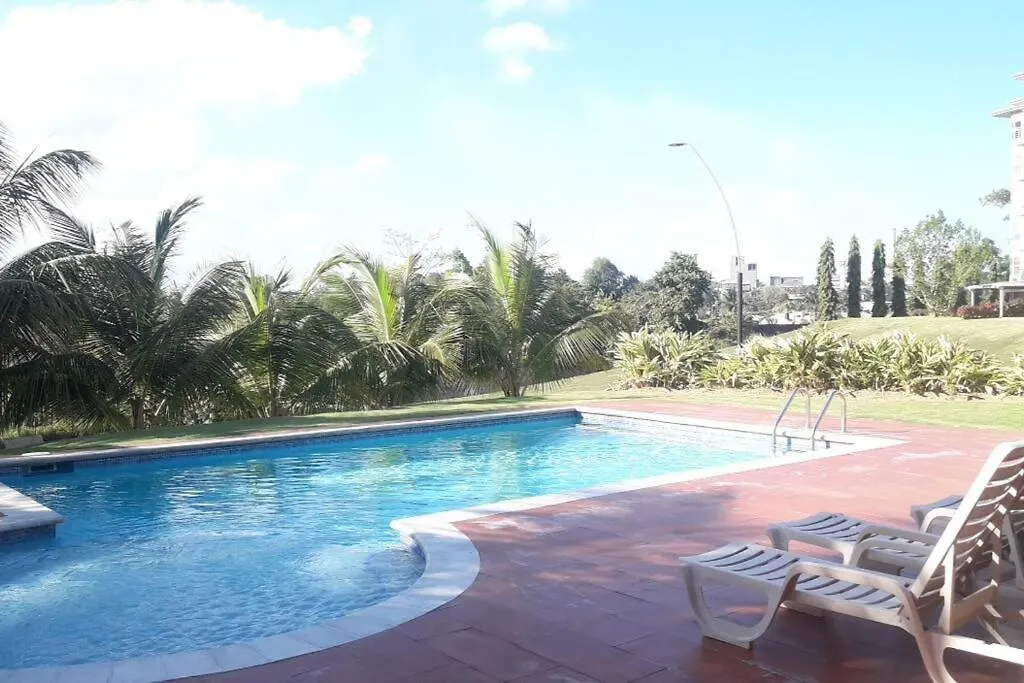 Picturesque Ocean Views, Relaxing Atmosphere, Conveniently Located Near To Everything You Need! Apartment Claxton Bay