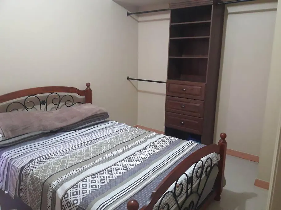 Picturesque Ocean Views, Relaxing Atmosphere, Conveniently Located Near To Everything You Need! Apartment Claxton Bay
